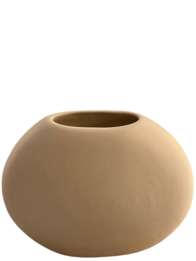 Flat M Vase